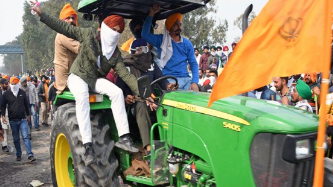Farmers Mobilize with Tractors