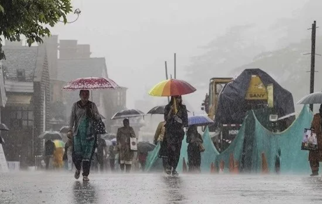 Delhi Braces for Impending Rainstorm