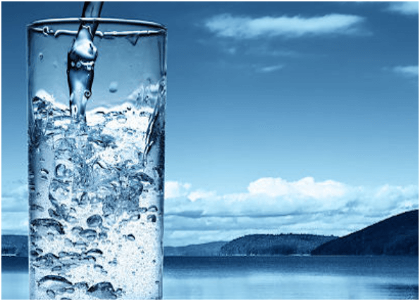 Why You Should Embrace Avoiding Water Right After Meals; Health-Boosting Reasons Explained