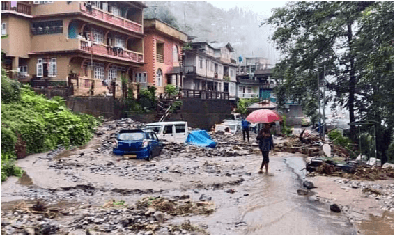 Sikkim Landslides: Tragedy Strikes with 9 Fatalities, Over 1,200 Tourists Rescued as Schools Shut