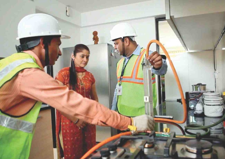 Critical Move: Centre Directs Switch to Piped Natural Gas, LPG Supply ...